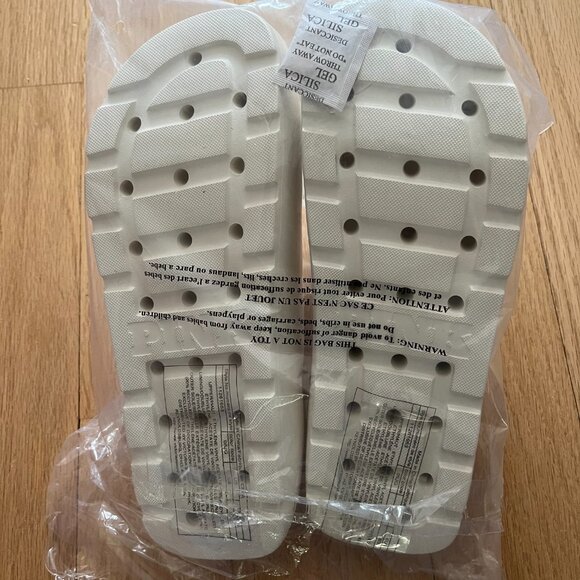 VS Pink Platform Slide Sandals NWT, Size M - Picture 4 of 4